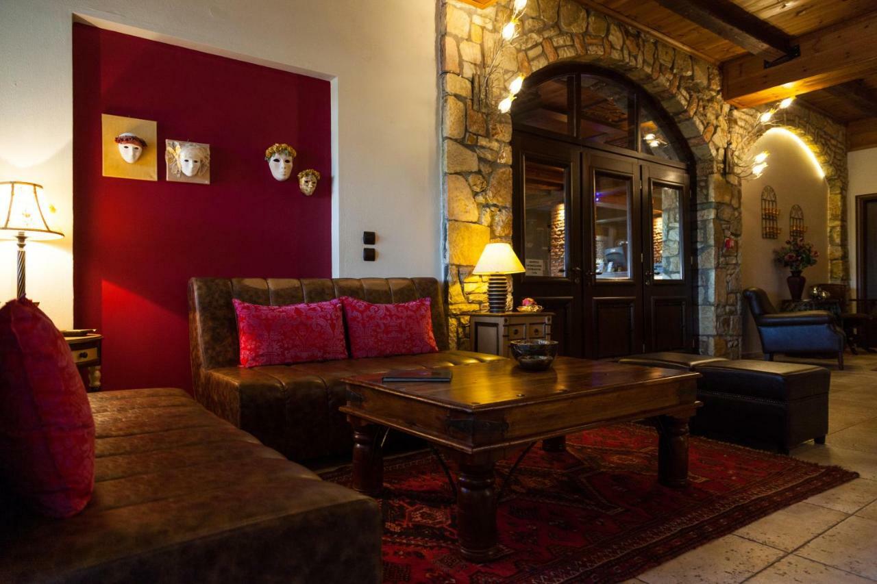 Aiolides Hotel Kalívia Eksteriør bilde